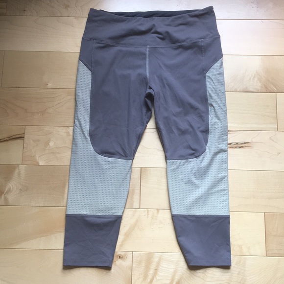 Victoria's Secret Pants - Victoria Secret Sport Knockout Capri